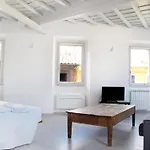 Spacious, Modern, Bright Apartment, Near Piazza Navona!