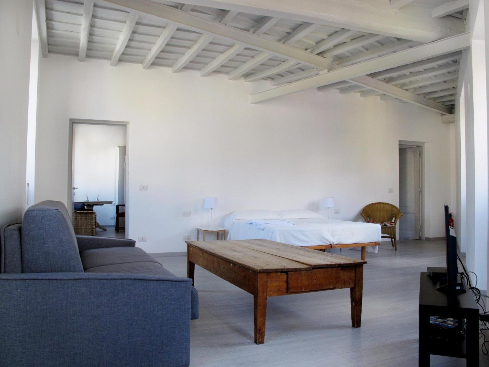 Spacious, Modern, Bright Apartment, Near Piazza Navona! * Rom