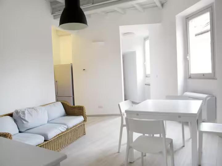 Spacious, Modern, Bright Apartment, Near Piazza Navona! * Rom